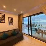 Ella Front View Апартаменты Нэводари